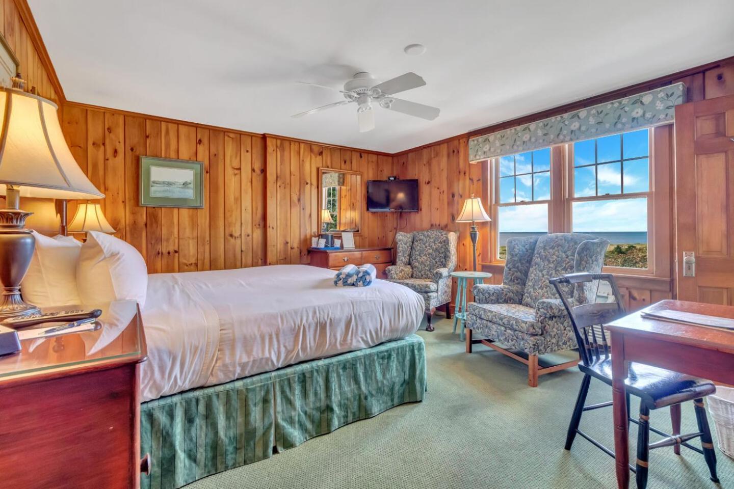 Winstead Beach Resort Harwich Port Extérieur photo