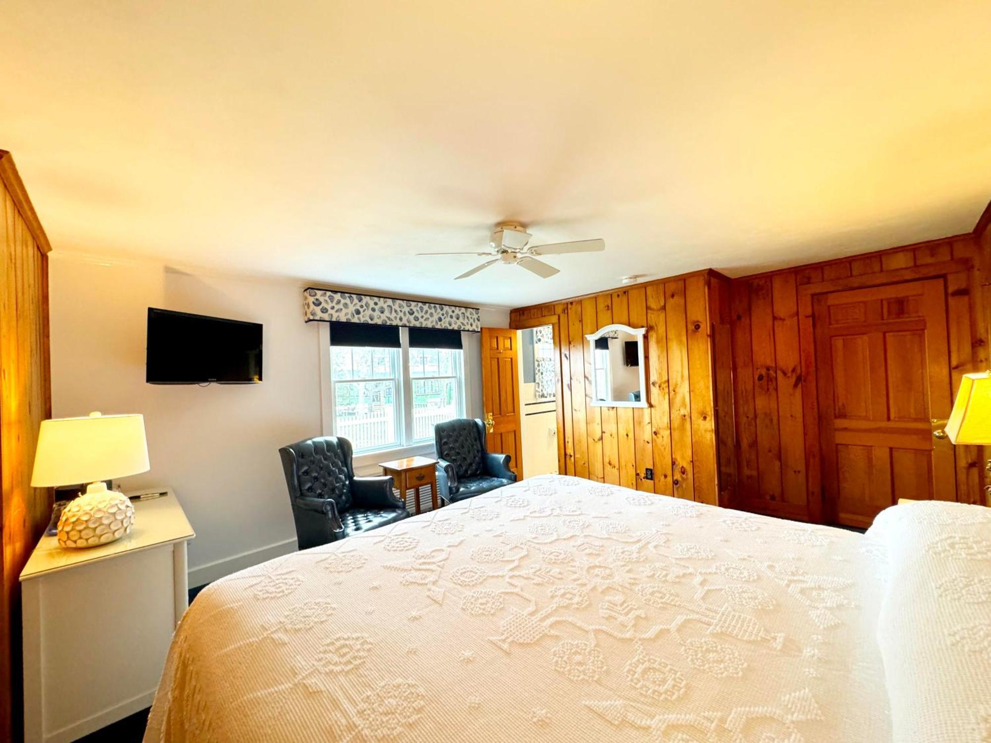 Winstead Beach Resort Harwich Port Extérieur photo